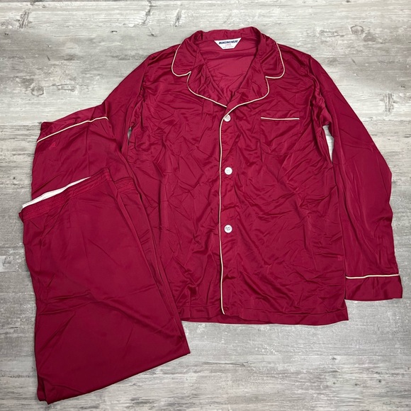 Munsingwear Other Vintage 96s Munsingwear Maroon Pajamas L Poshmark munsingwear-other-vintage-96s-munsingwear-maroon-pajamas-l-poshmark